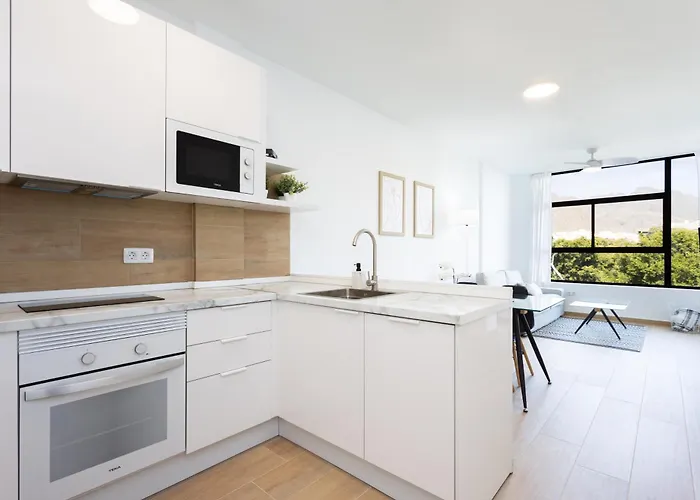 Daire Home2book Stylish & Luminous Cruz Center
